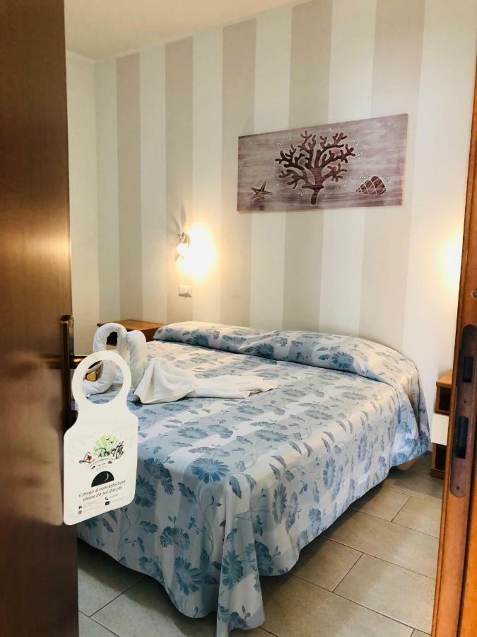 Hotel La Rosetta Scauri 스카우리 외부 사진