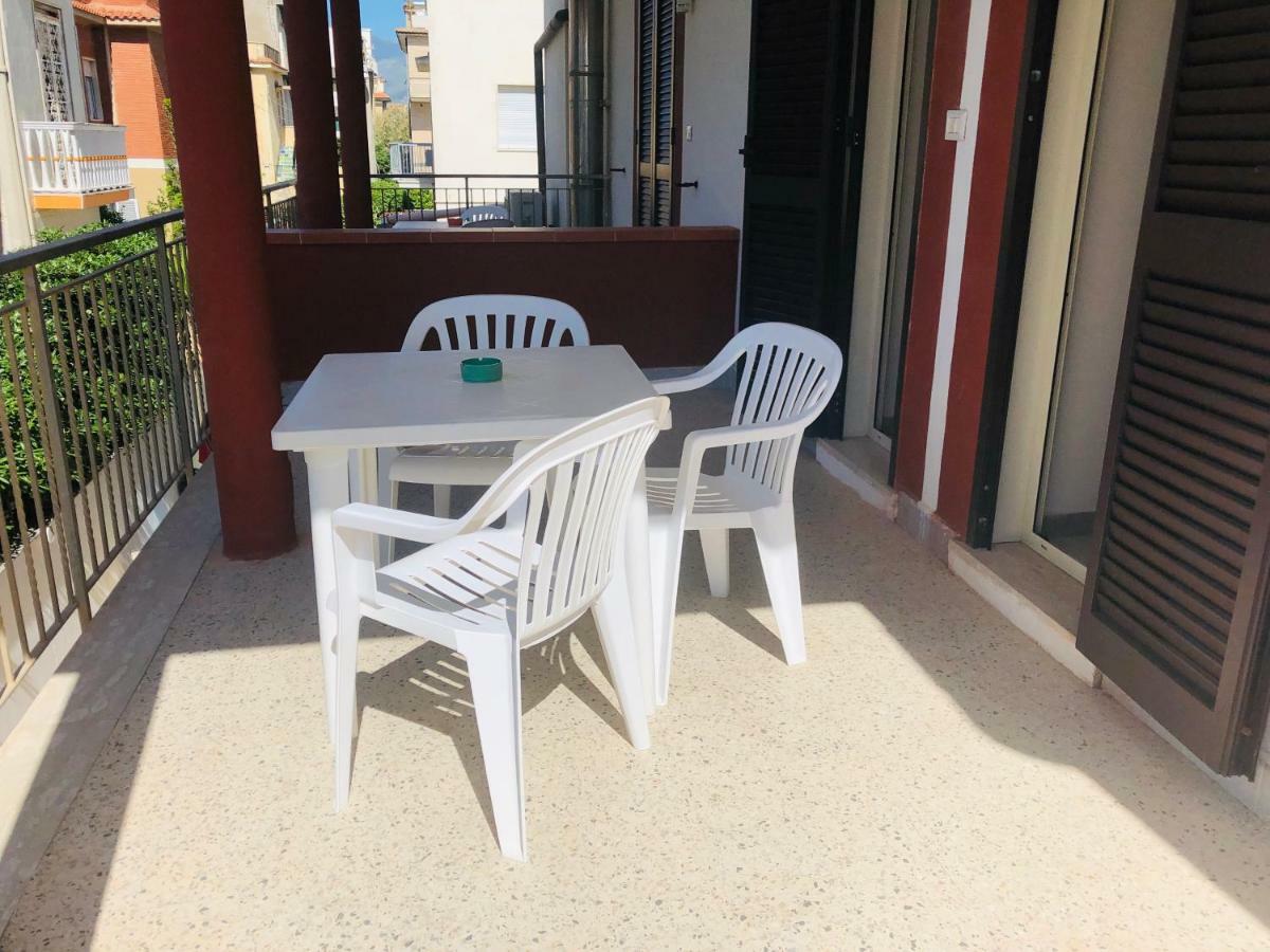 Hotel La Rosetta Scauri 스카우리 외부 사진